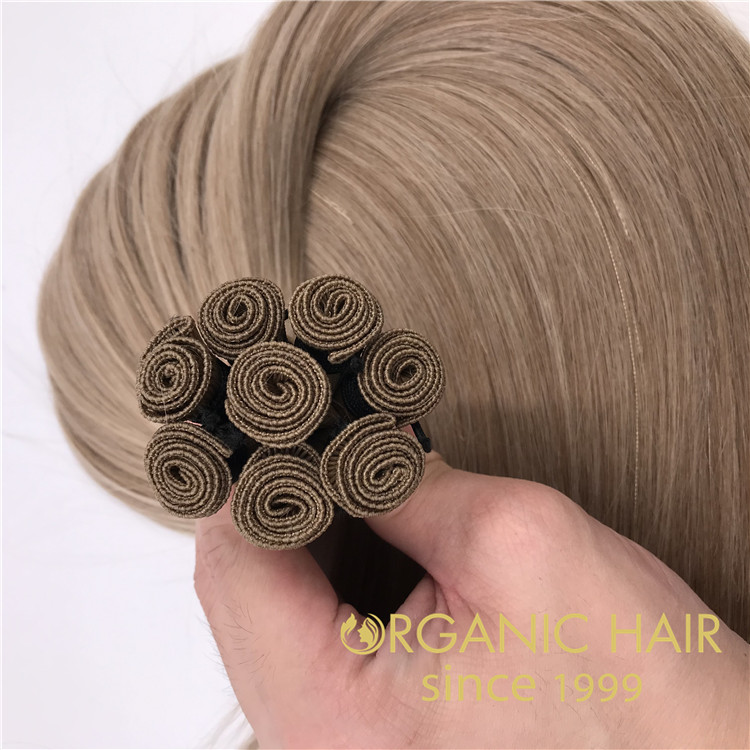 hand- tied- weft- hair- extensions.jpg